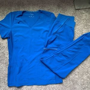 COPY - Cherokee Scrubs Infinity Mid-rise Joggers and iFlex V-neck